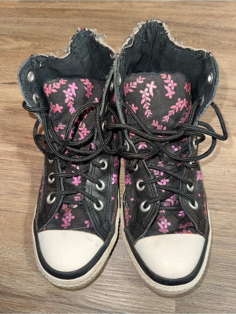 Converse Y2K Black Pink Floral High Top Sneakers Canvas Lace-Up Shoes Sz 7.5